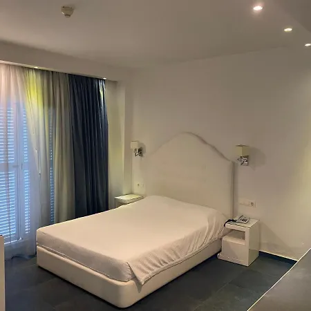 Hotel Anais